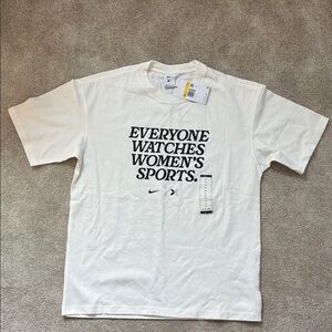 Nike 'Everyone Watches Women's Sports' Graphic Men’s S